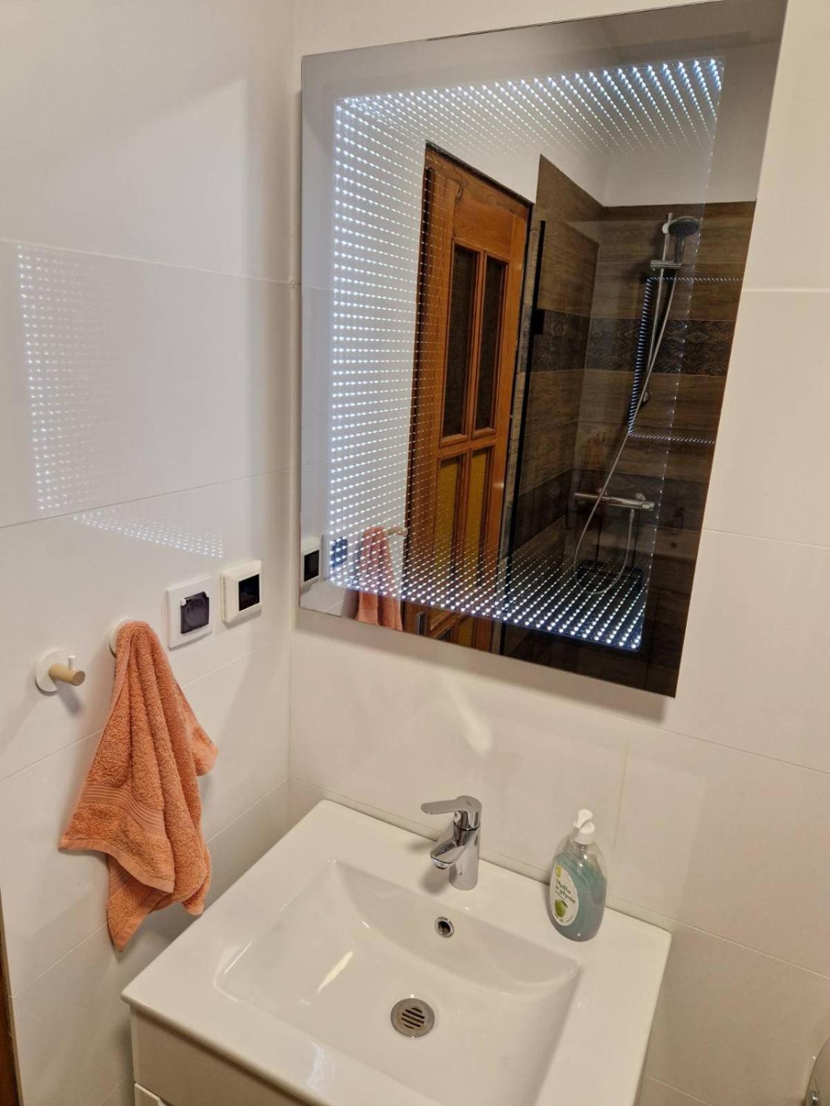 Homehostel Варшава Экстерьер фото
